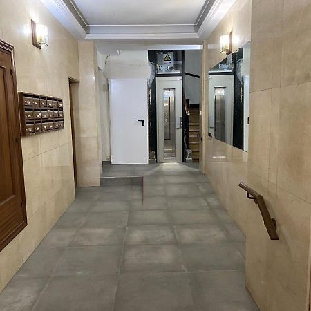 Hostal Rio Parana Madrid Luaran gambar